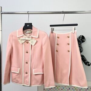 🚩steal Authentic Gucci Pink and Cream Women's Blazer and Skirt Set